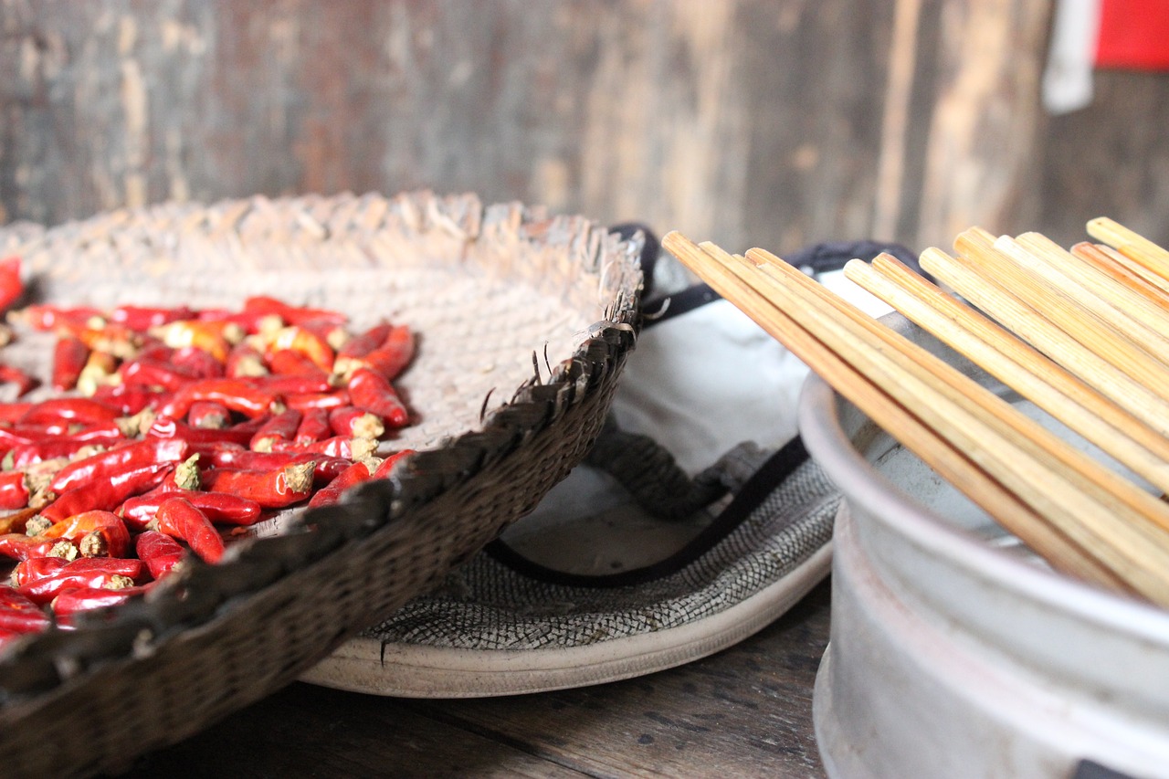 清明节的传统食俗与文化内涵探究