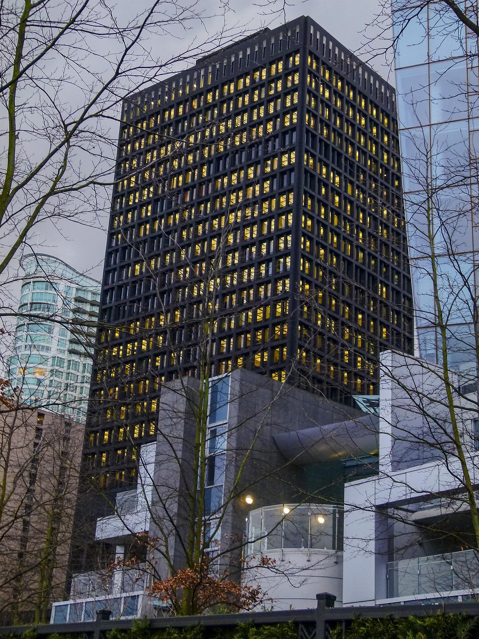 探索海淀区琨御府东区7号楼，城市生活的现代绿洲